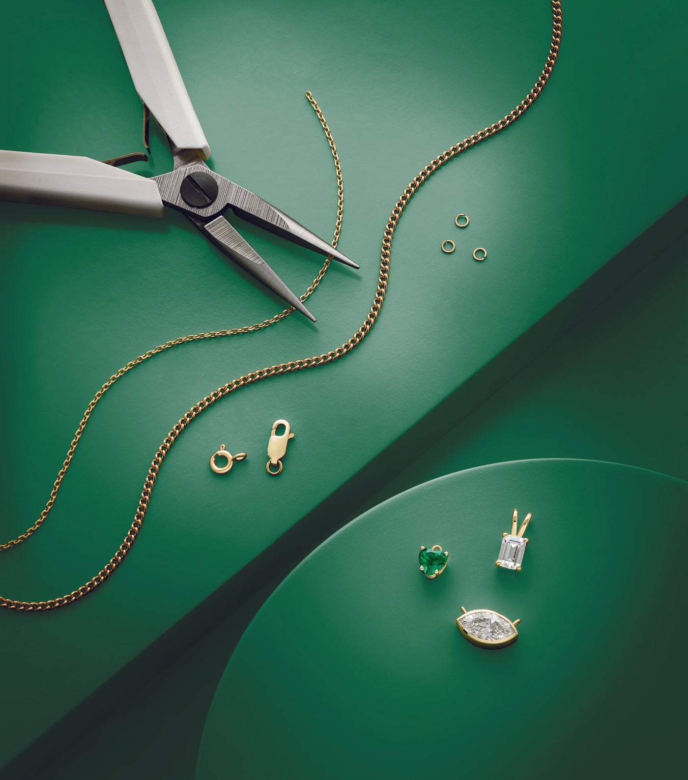Defining Popular Jewelry Acronyms: A Guide to Understanding Industry Terms