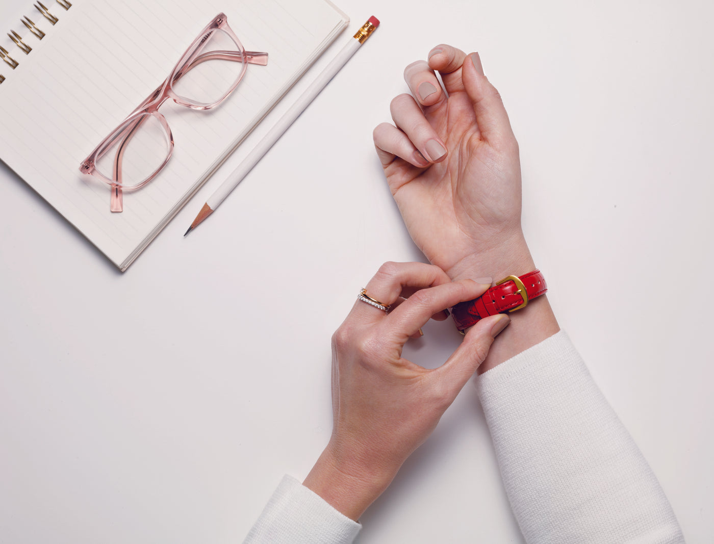 What Kind of Jewelry Can Doctors and Nurses Wear?