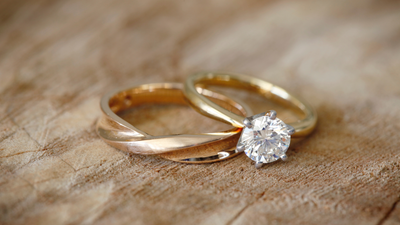 Are Yellow Gold Engagement Rings Right For Me?