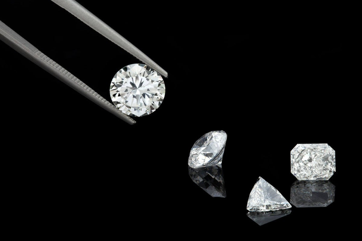 Lab Grown Diamonds vs Natural Diamonds vs Moissanite