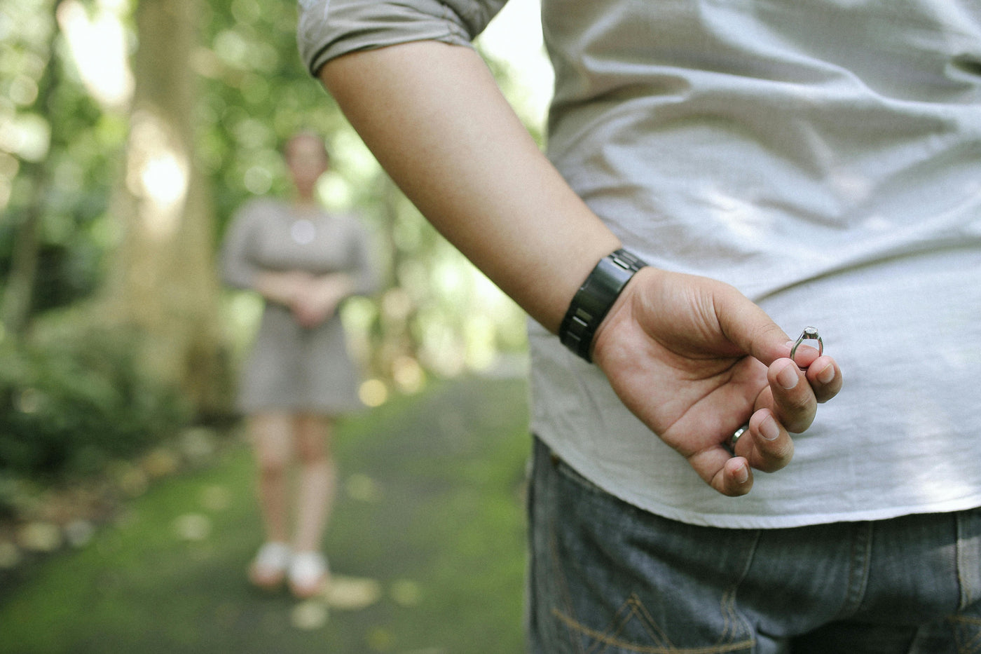How Much to Spend on an Engagement Ring: Your Official Budget Guide