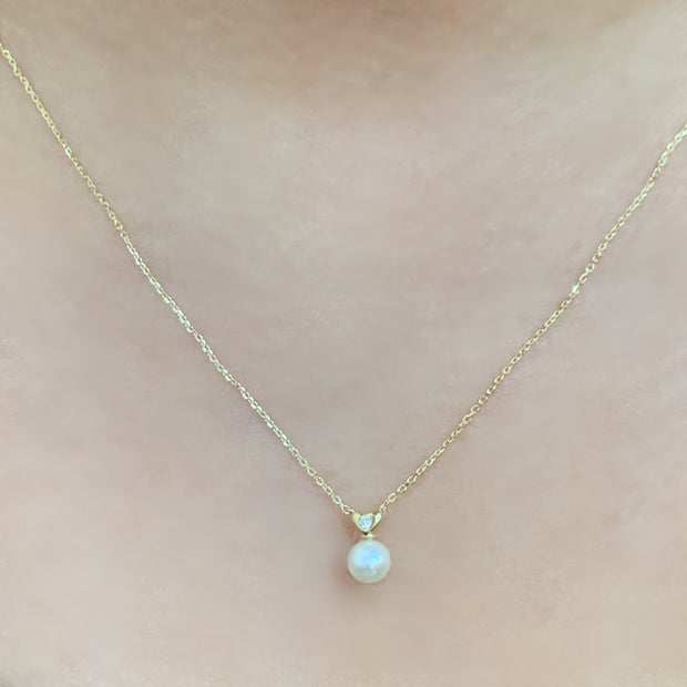 14K Yellow Gold Pearl Pendant Necklace