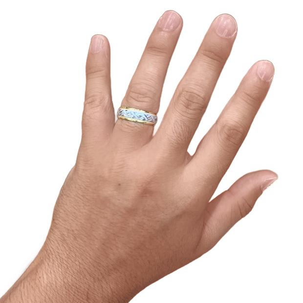 7MM Yellow/White Gold Carved Roll Wedding Band