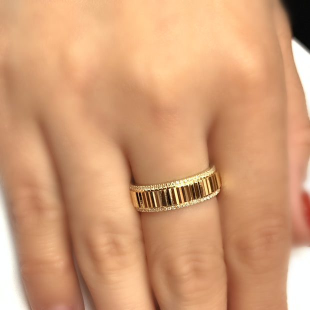 14K Fluted Wide Band Diamond Ring